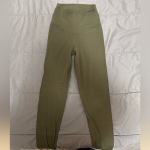 Green Aerie offline leggings size xs!